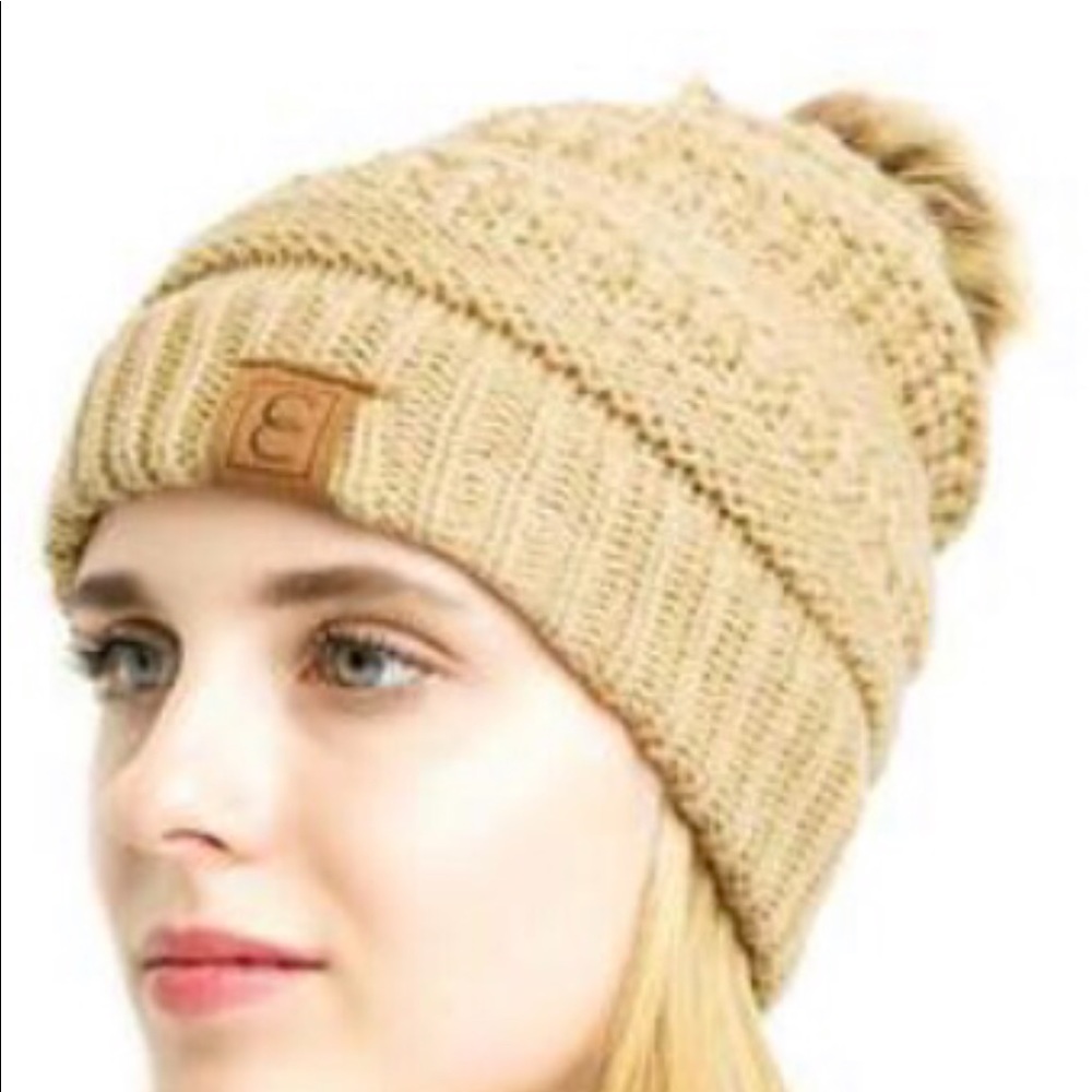 NIB CC CHIC POM POM BEANIE KHAKI